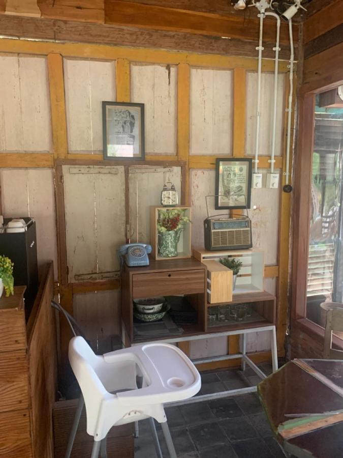 Kampung Lawasan Heritage Cottage Maguwo Exterior photo