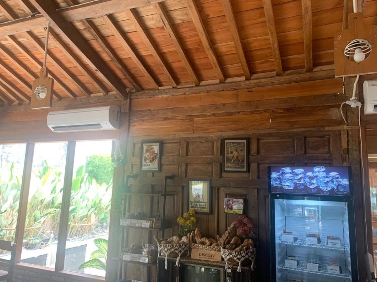 Kampung Lawasan Heritage Cottage Maguwo Exterior photo