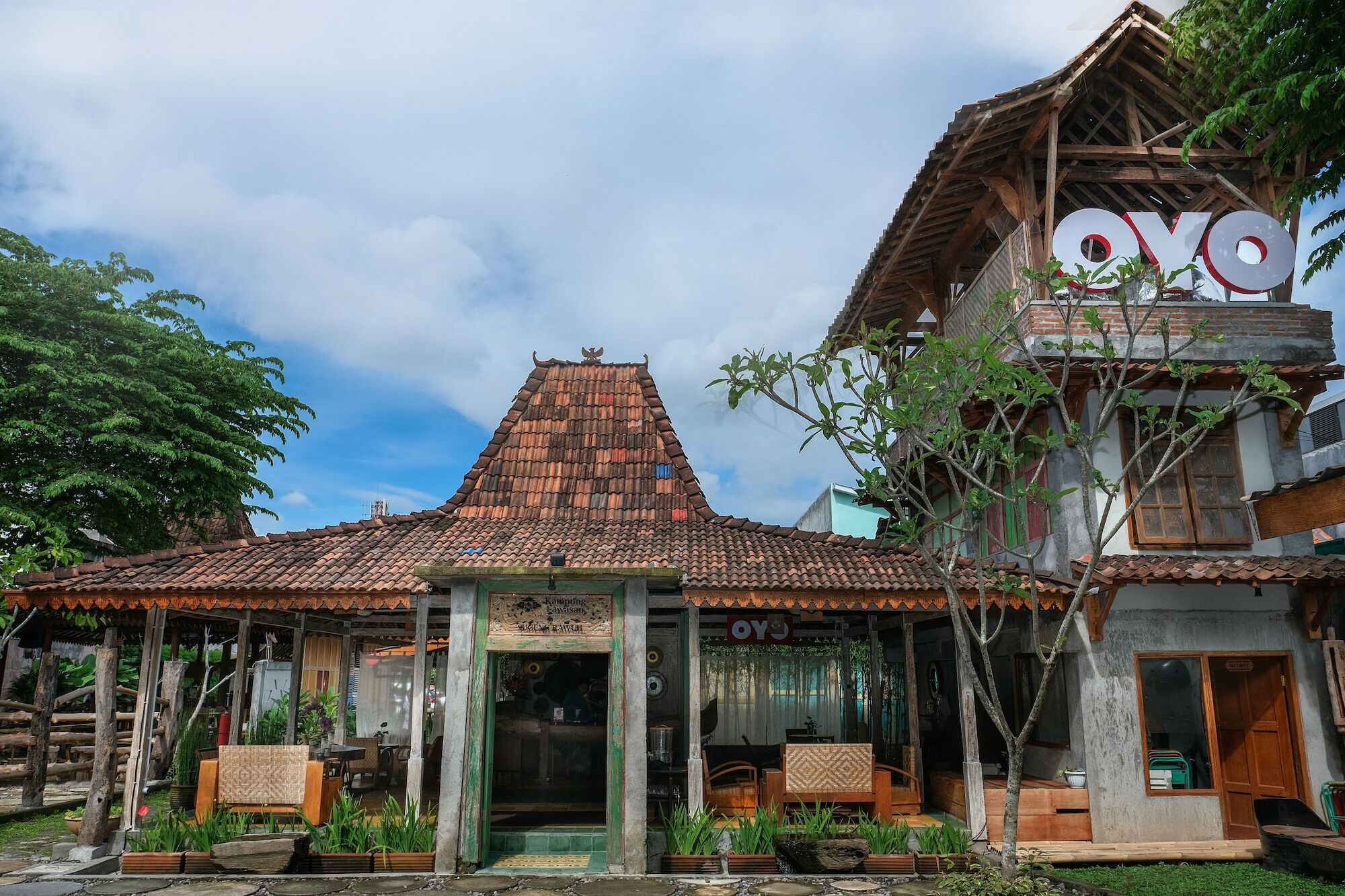 Kampung Lawasan Heritage Cottage Maguwo Exterior photo